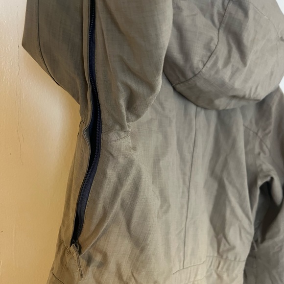 RIDE Ski/Snowboard Jacket - Picture 6 of 8